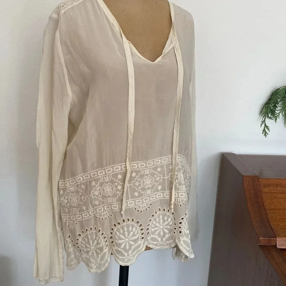 Johnny Was sz M sheer ivory long sleeve v neck w/ tie detail excellent condition - Picture 2 of 11